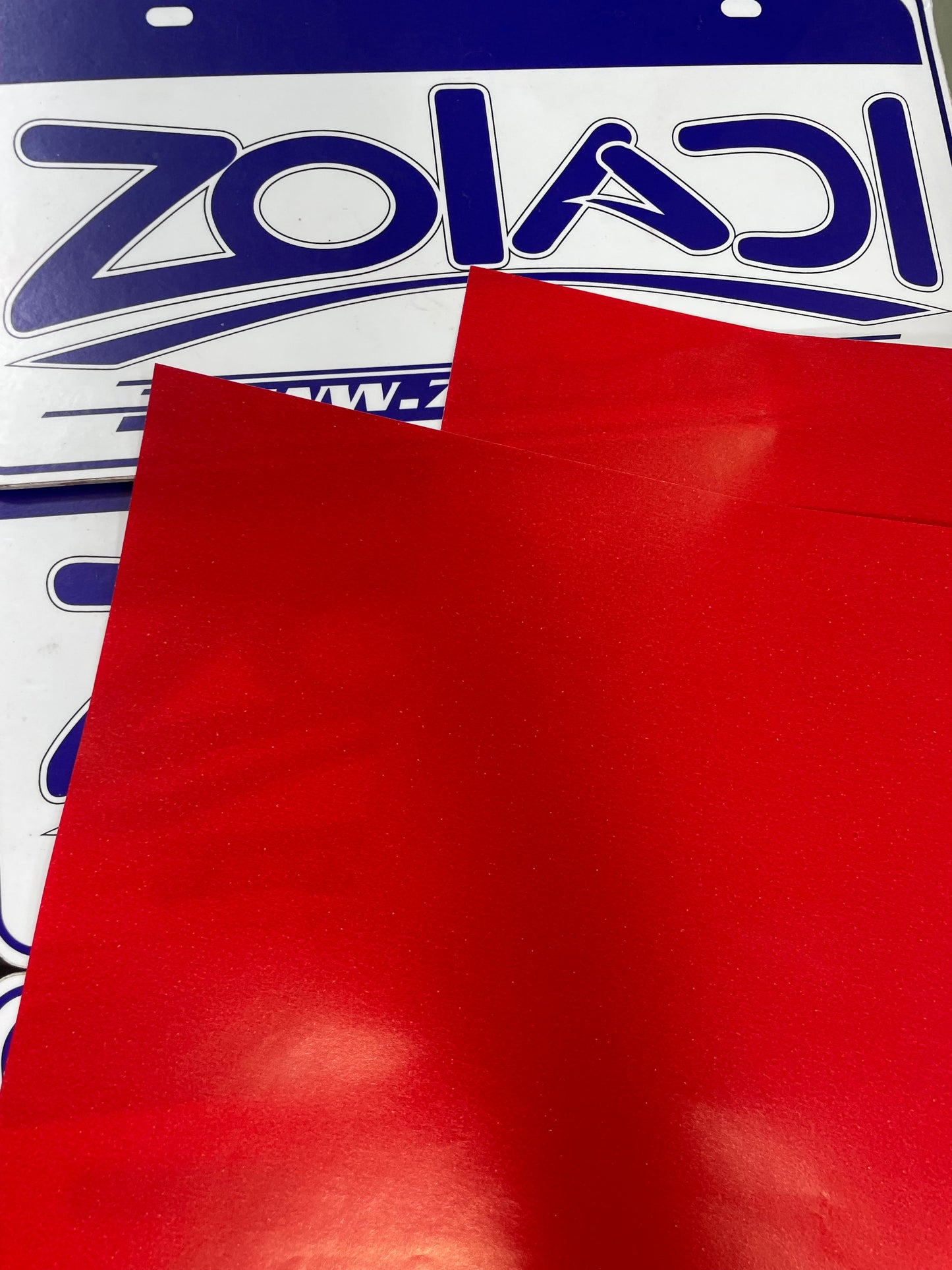 2 PLIEGOS PAPEL LUSTRE ROJO