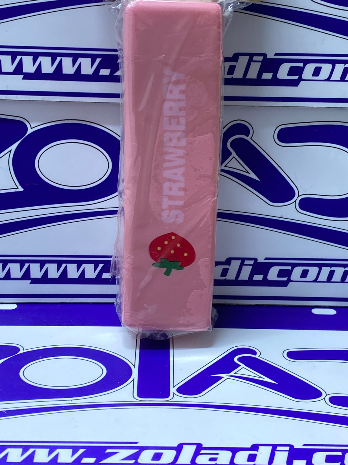 SQUISHY STRAWBERRY 4oz