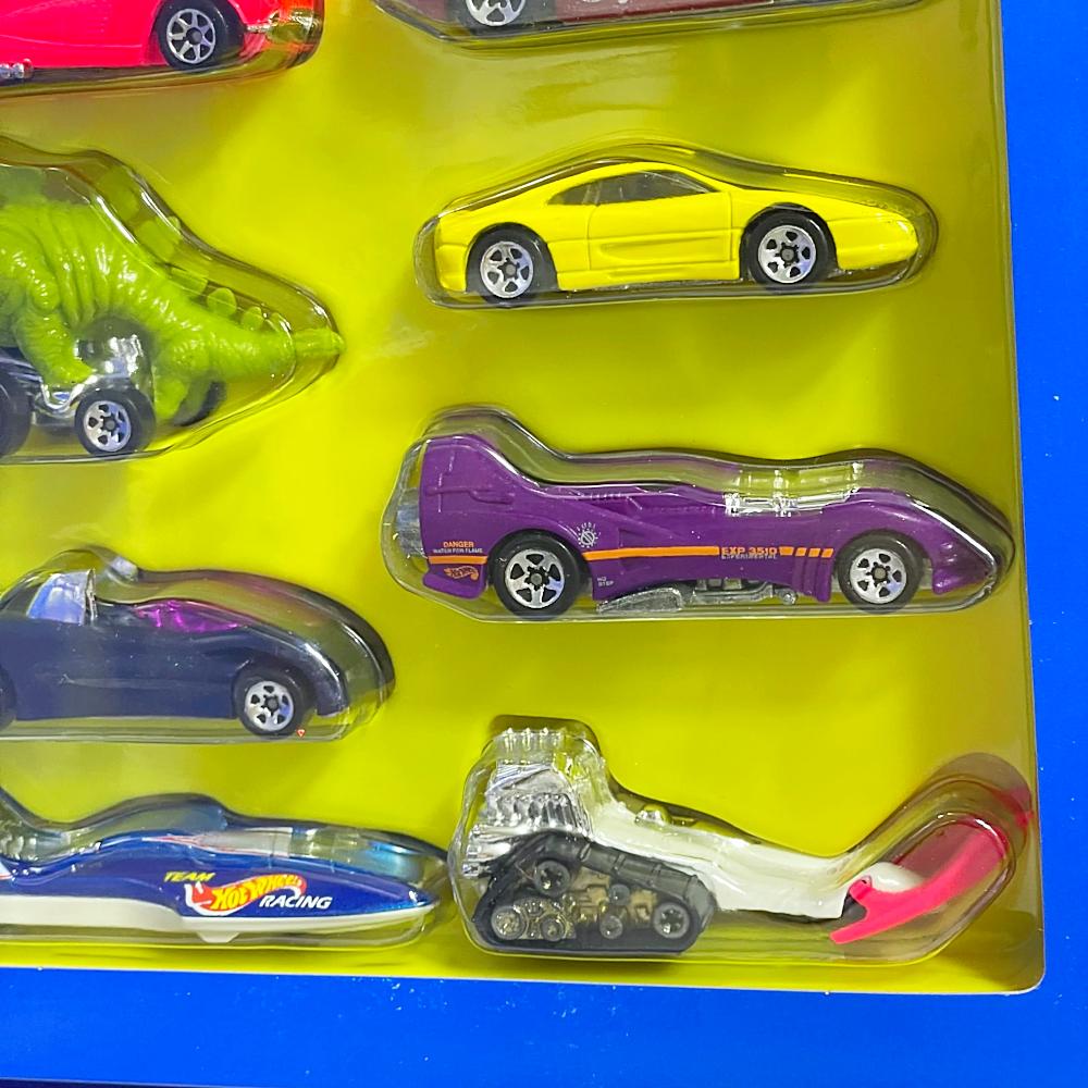 SET 1995 YEAR IN REVIEW HOTWHEELS
