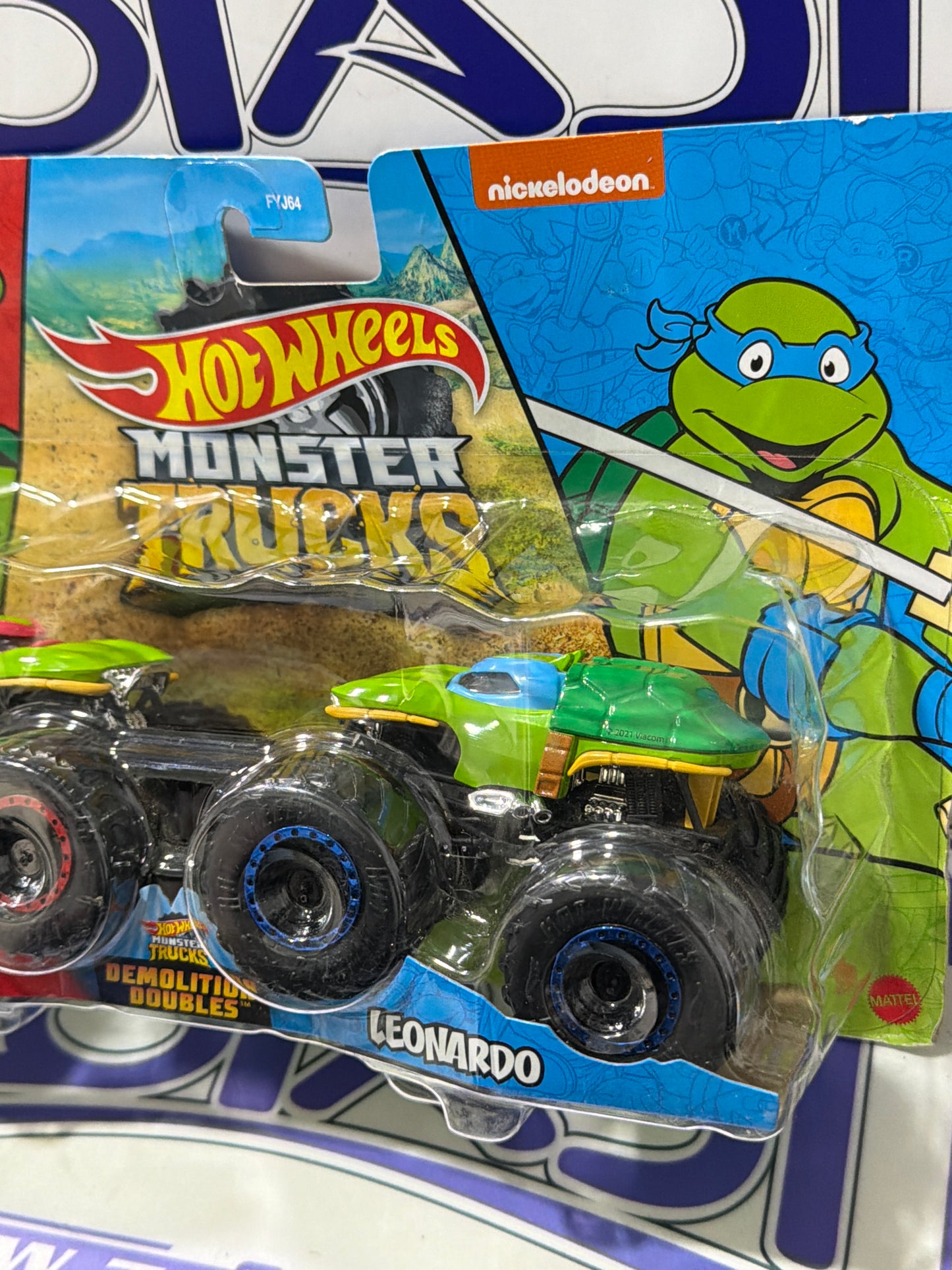 GJF65 PACK MONSTER TRUCKS RAPHAEL & LEONARDO TURTLES