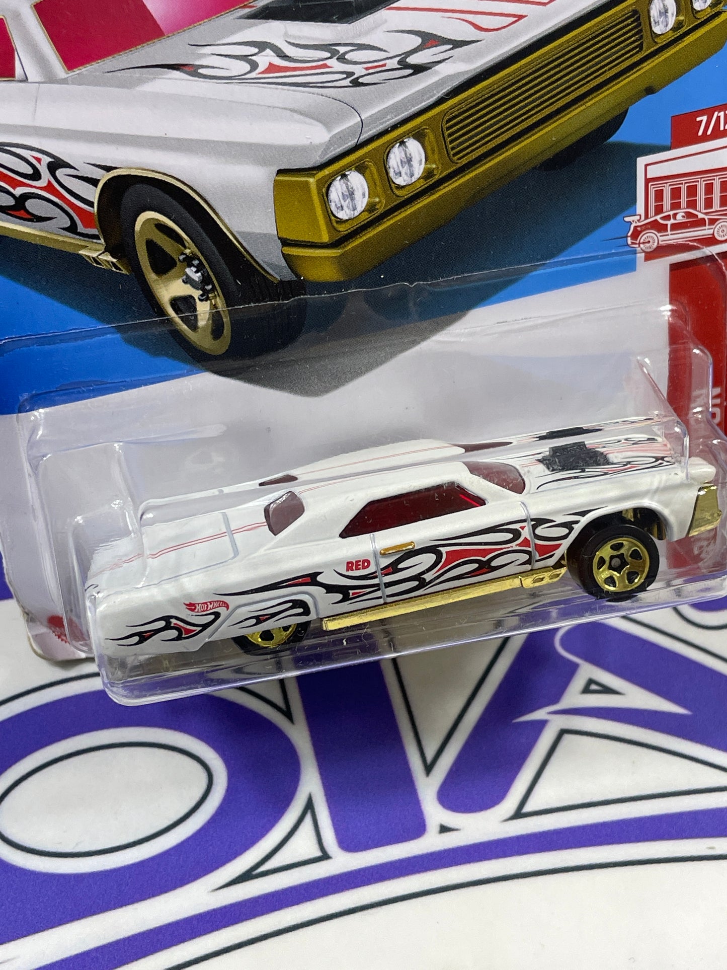 HTF79 LAYIN LOWRIDER