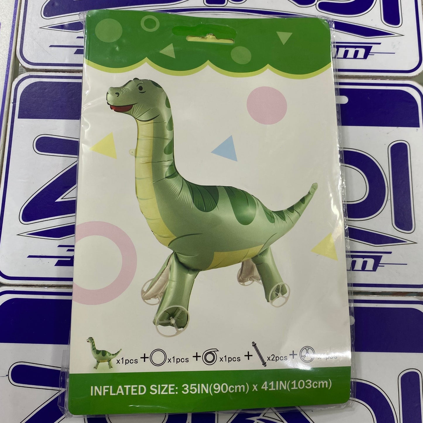 GLOBO DE DINOSAURIO CON RUEDAS