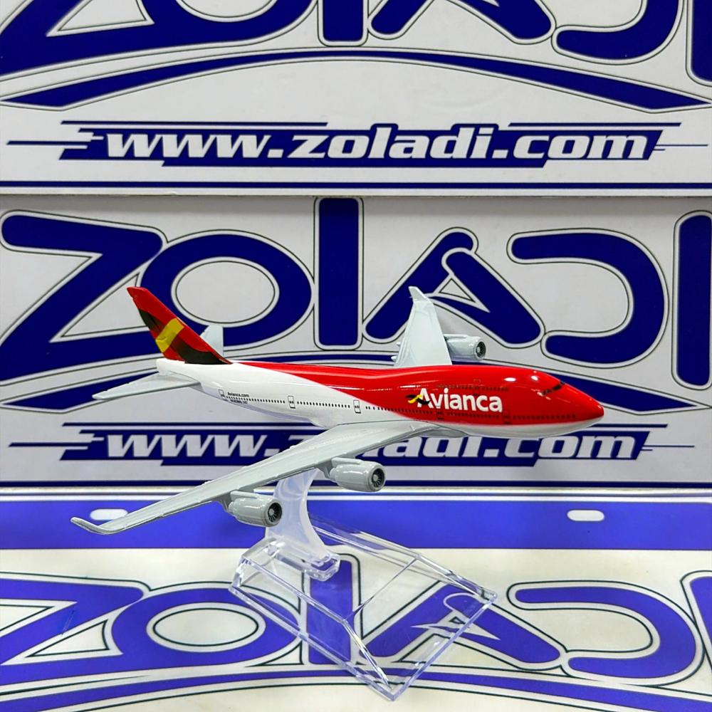 AVIÓN AVIANCA