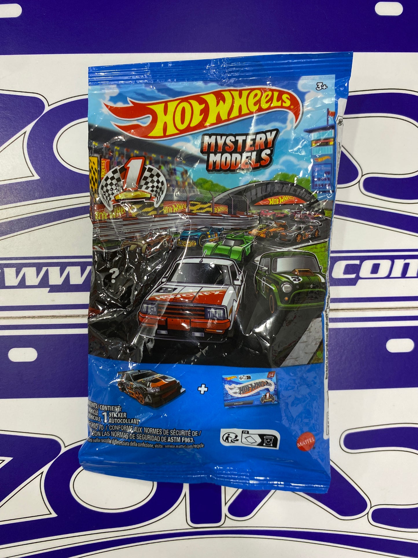 MYSTERY MODELS Y8127