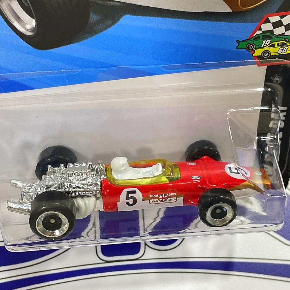 HYX18 68 LOTUS TYPE 49