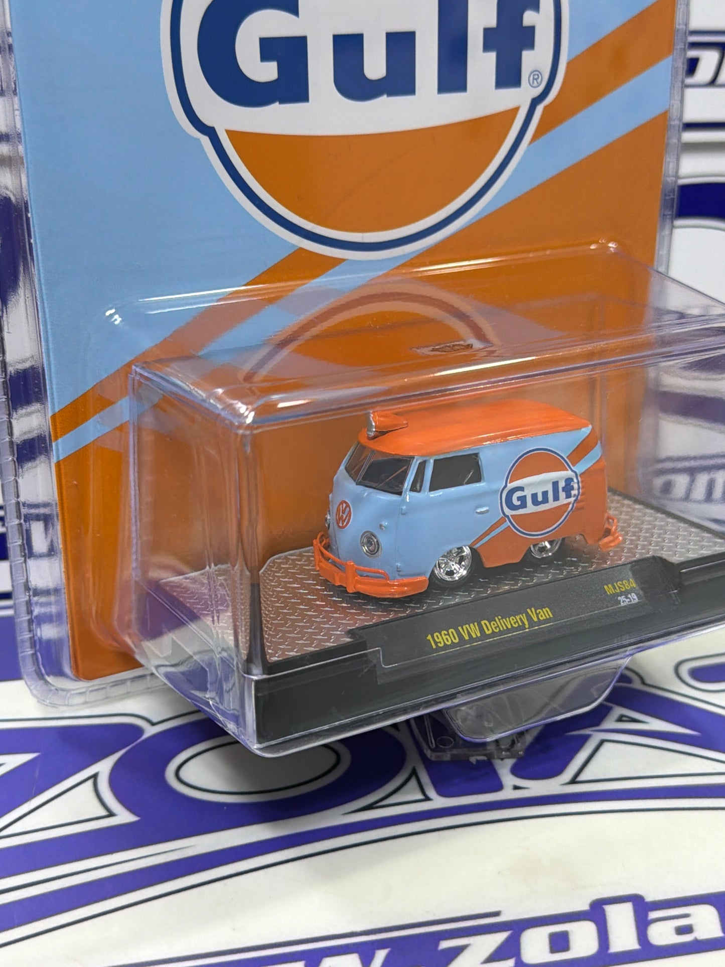 31500 VOLKSWAGEN DELIVERY VAN M2