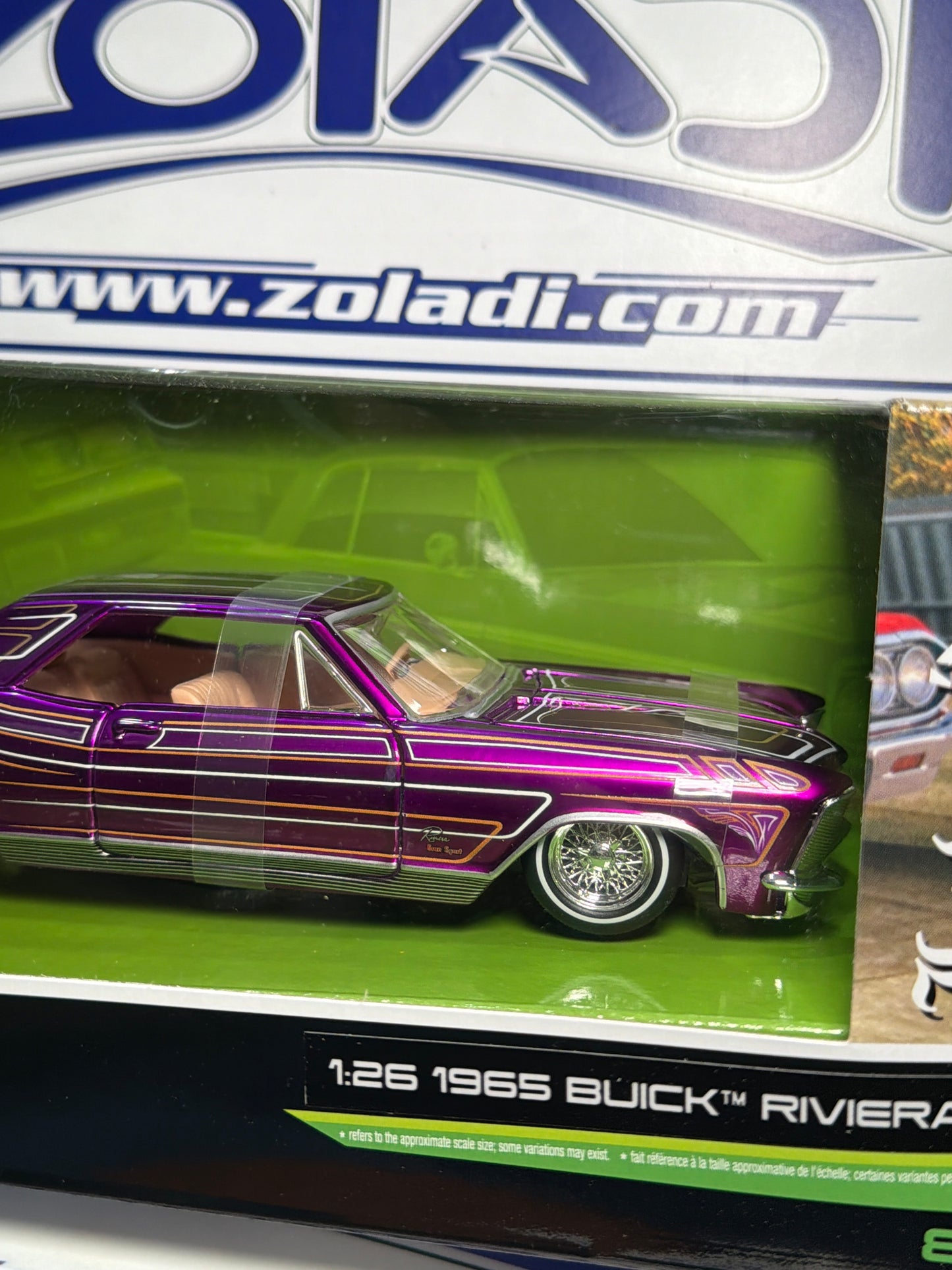 32551 BUICK RIVIERA 1/24 MAISTO