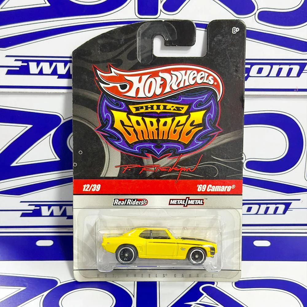 R3775 69 CAMARO HOTWHEELS GARAGE