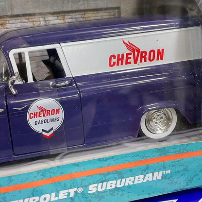 35044 1/24 CHEVROLET SUBURBAN