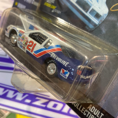 FORD THUNDERBIRD STOCK CAR LEGENDS JHONY LIGHTNING