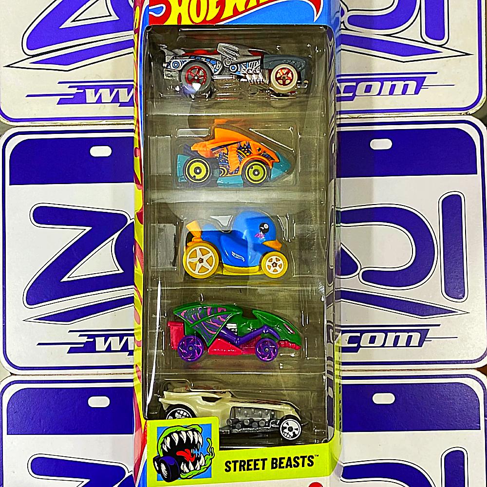 JBJ90 STREET BEASTS