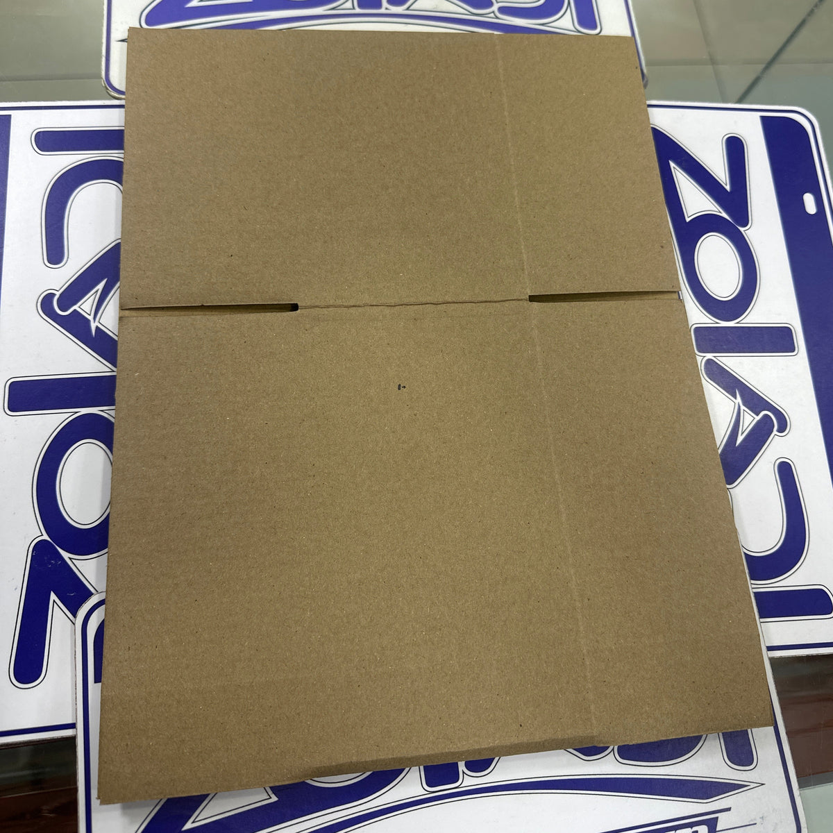 Caja de 18X18X10