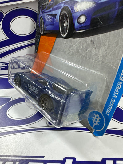 DVK46 DODGE VIPER GTS-R