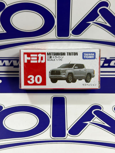 30 MITSUBISHI TRITON TAKARA TOMY