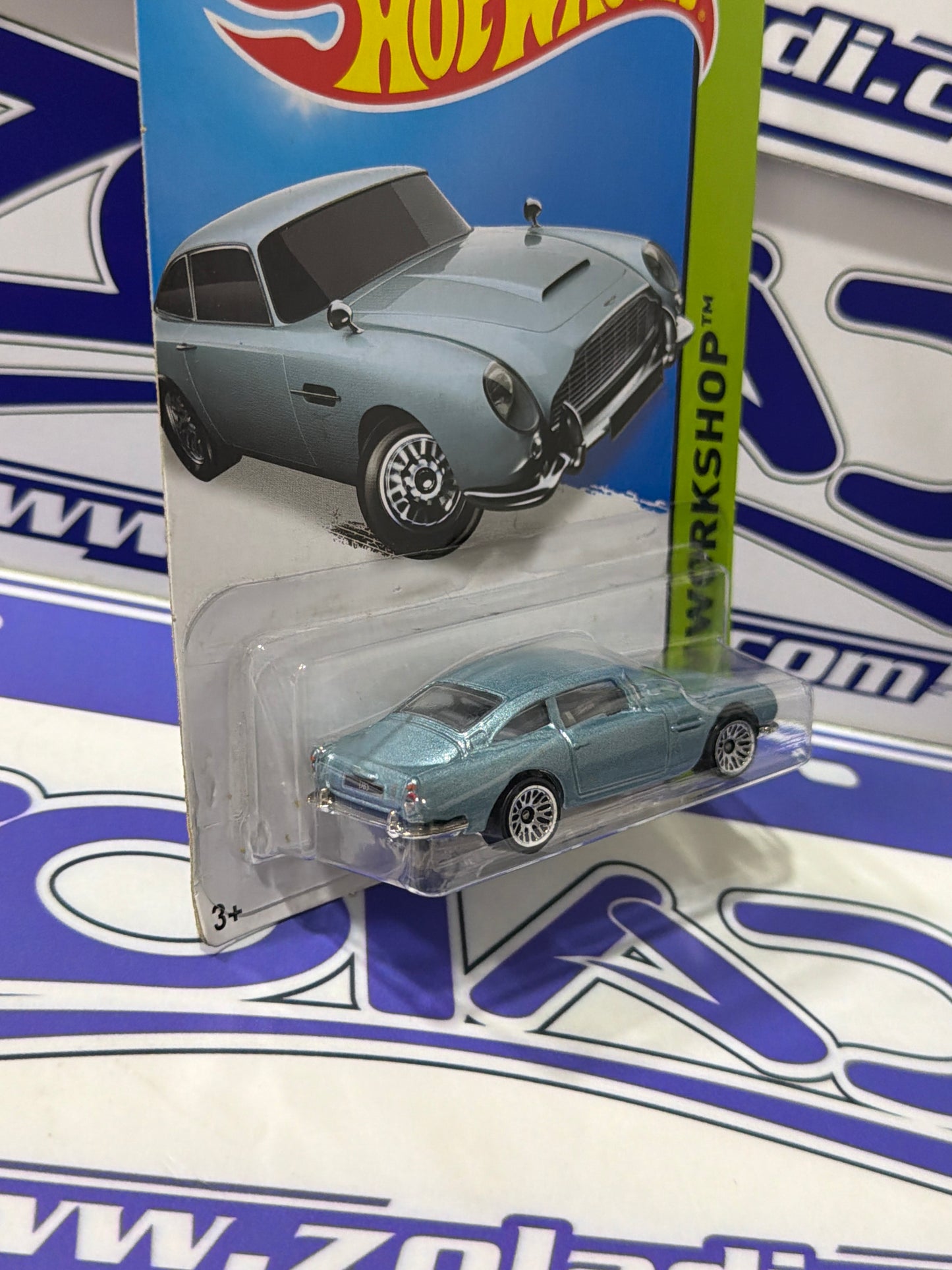 CFM03 ASTON MARTIN DB5