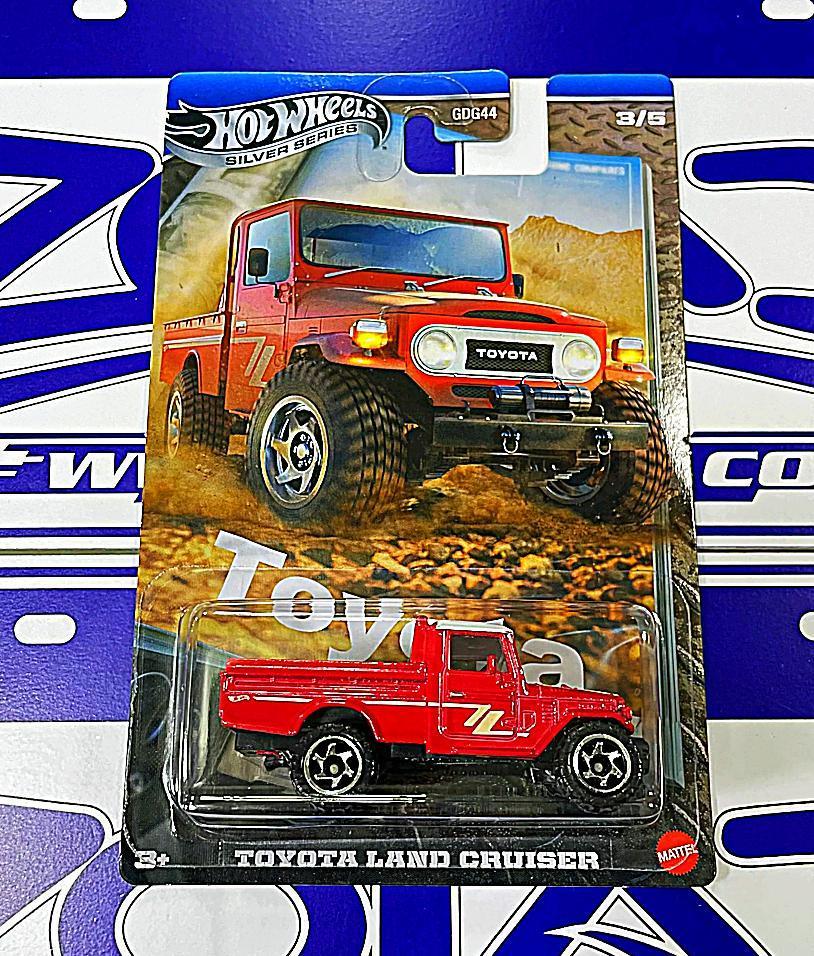 JCB73 TOYOTA LAND CRUISER