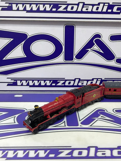 06 HARRY POTTER EXPRESO DE HOGWARTS TOMICA