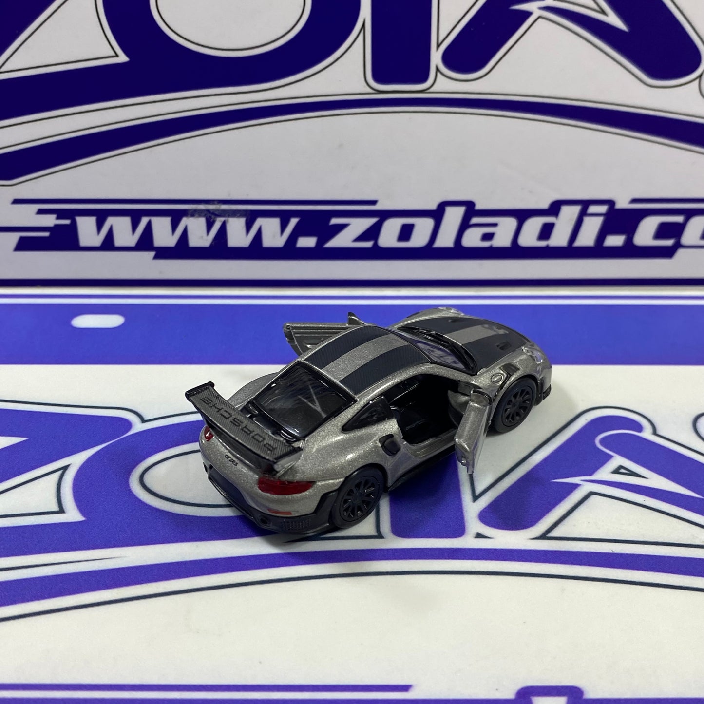 12552 PORSCHE 911 GT2 RS