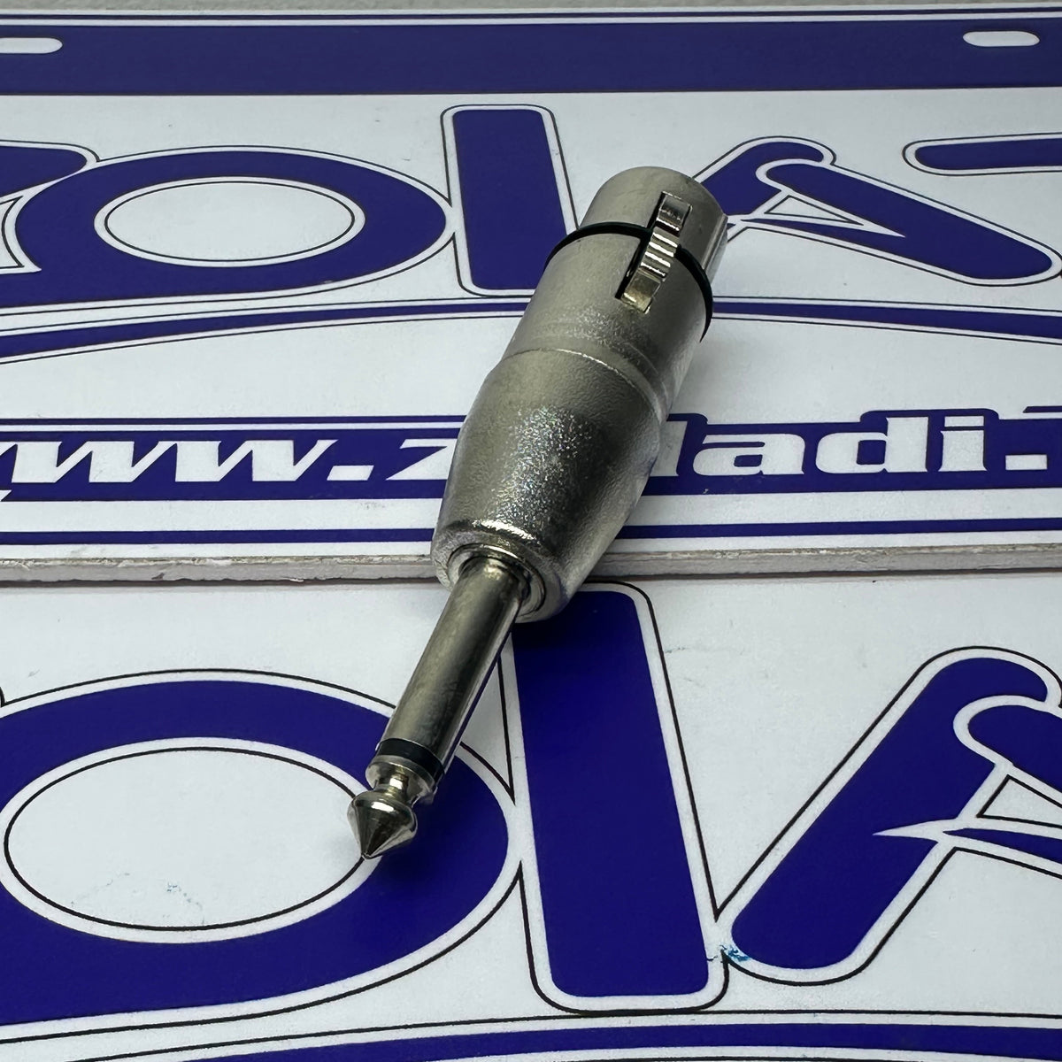 ADAPTADOR HEMBRA XLR A JACK PLUG 1/4