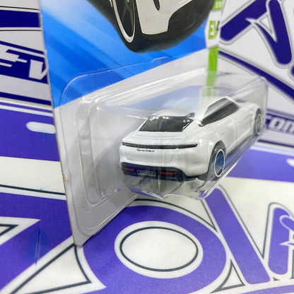 JJJ05 PORSCHE TAYCAN TURBO S