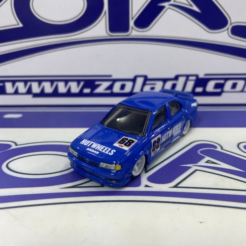 SU 94 NISSAN PRIMERA PREMIUM