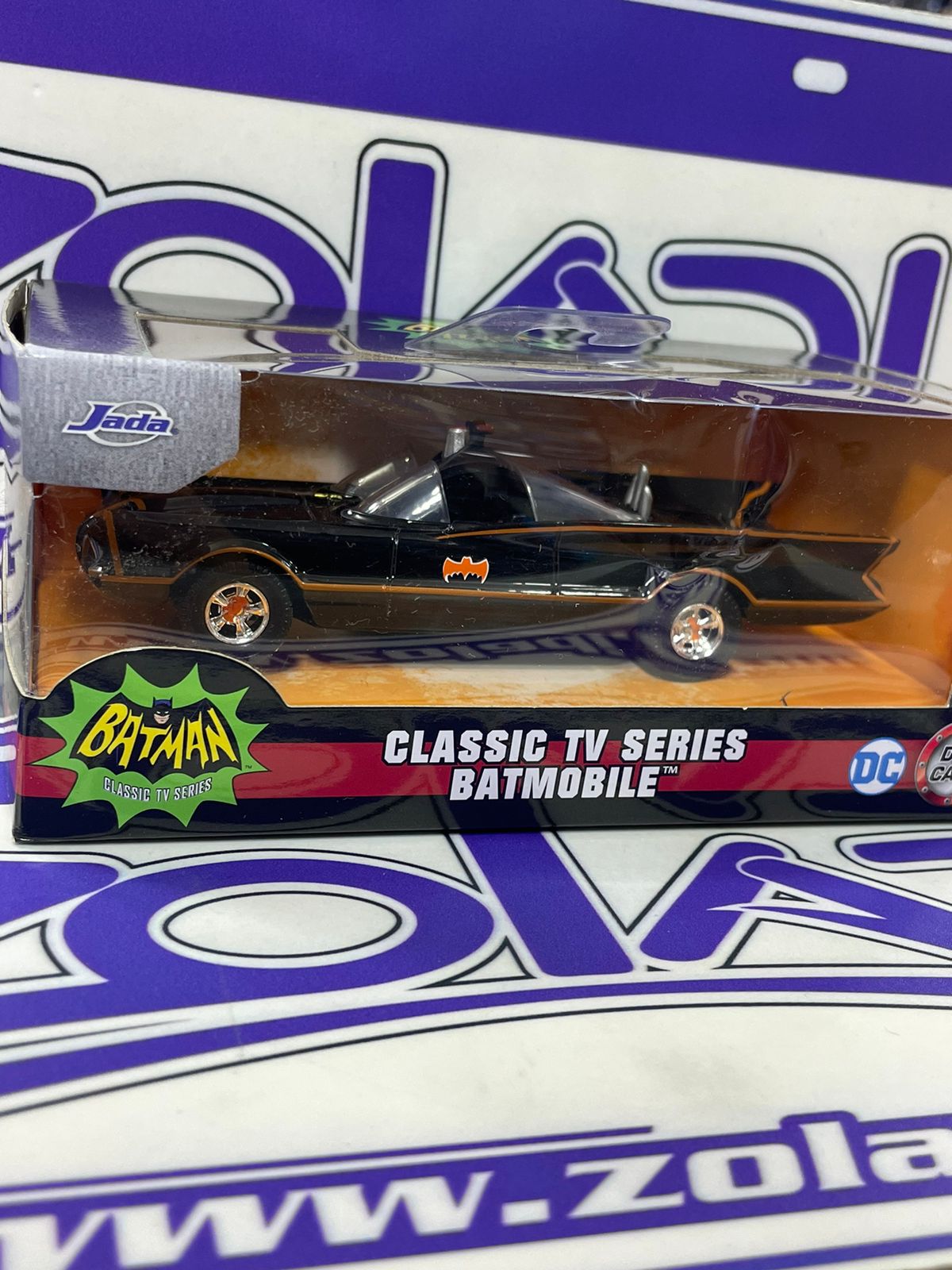 98225 CLASSIC TV SERIES BATMOBILE 1/32