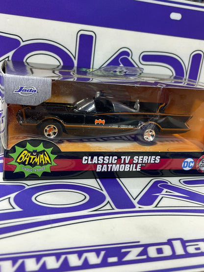 98225 CLASSIC TV SERIES BATMOBILE 1/32