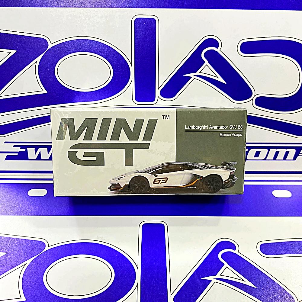 842 LAMBORGHINI AVENTADOR SVJ 63