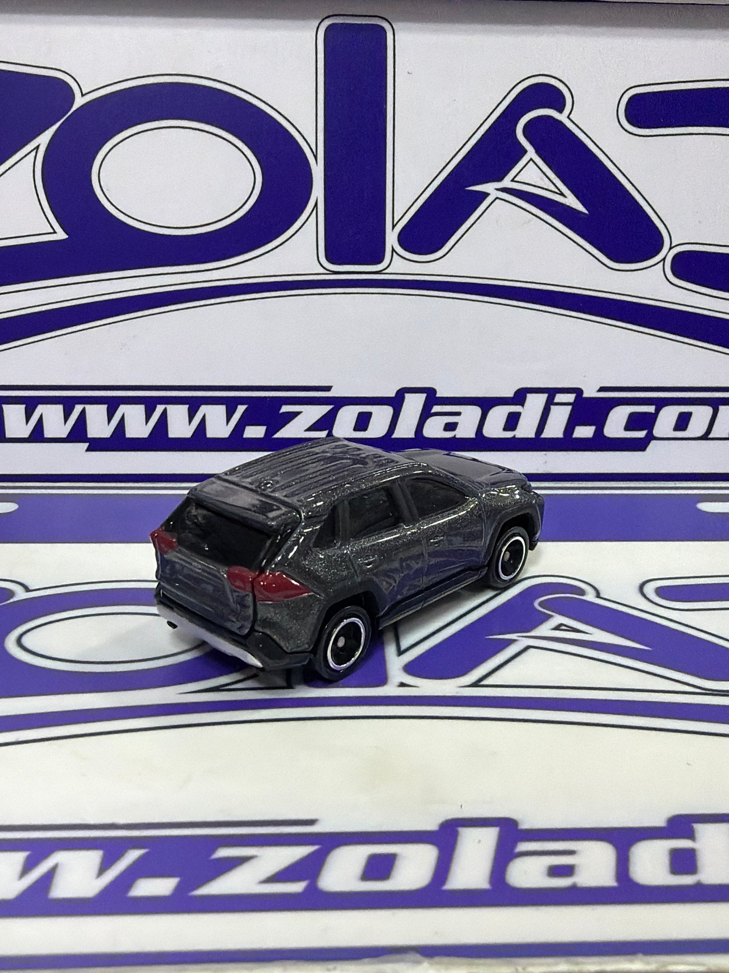 20 TOYOTA RAV4 TAKARA TOMY
