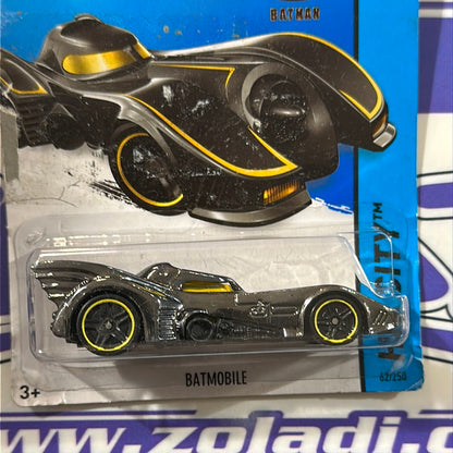 CFJ50 Batmobile Hot Wheels