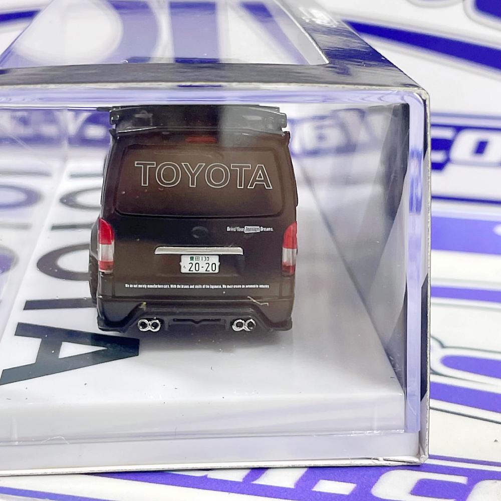 TARMAC TOYOTA HIACE WIDEBODY