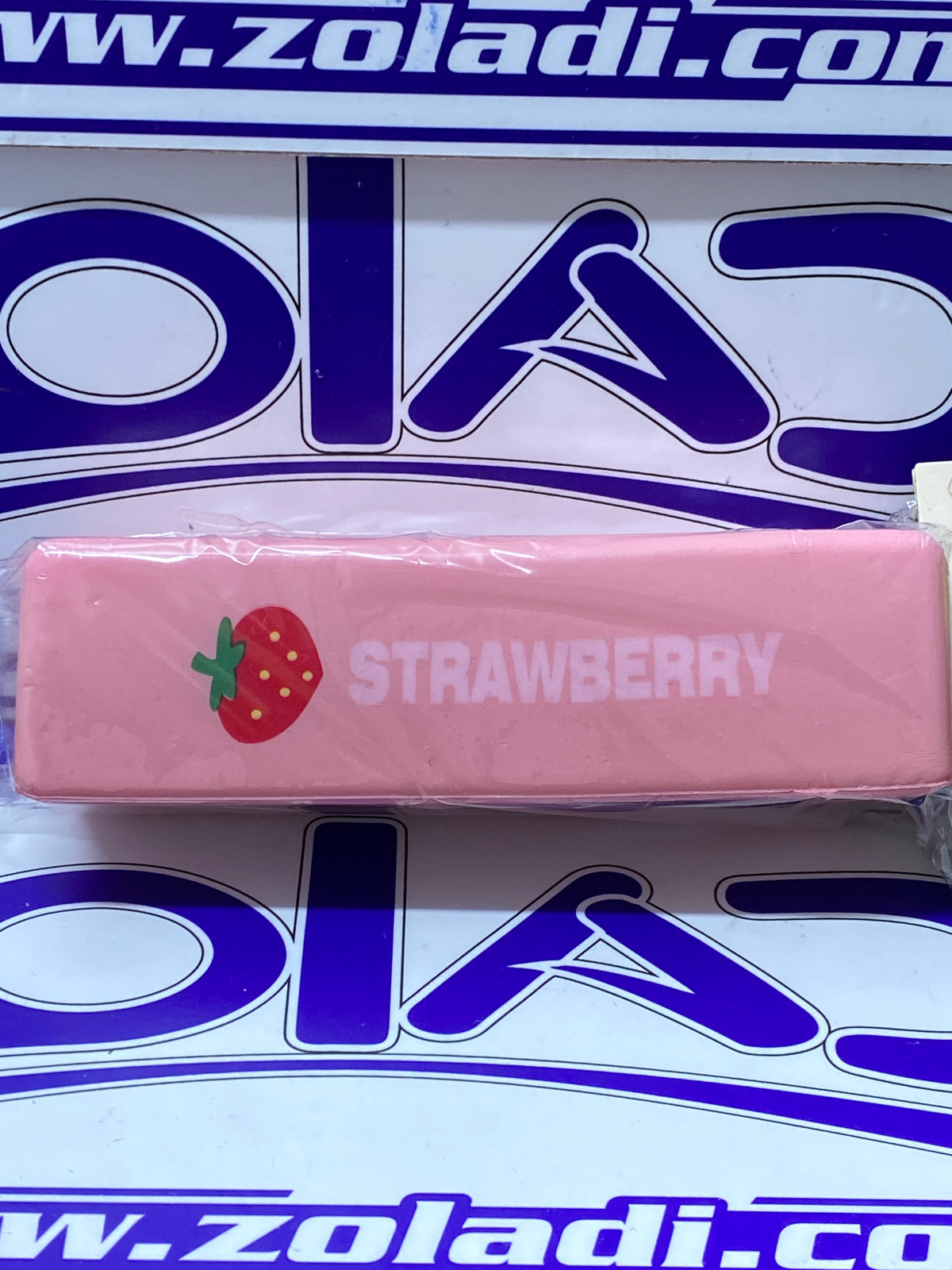 SQUISHY STRAWBERRY 4oz