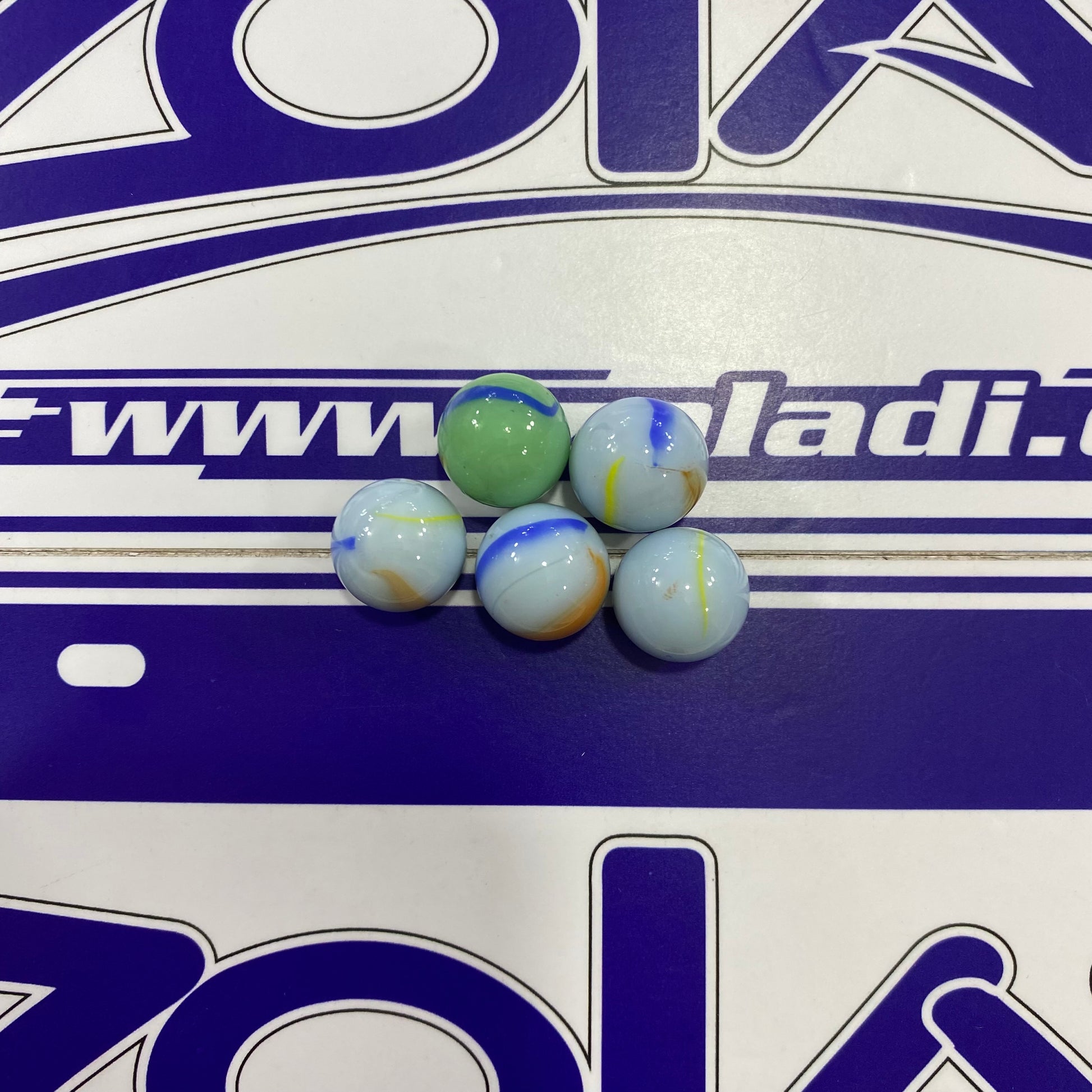 juego de canicas juego de los 80s retro oldschool canicas bolitas