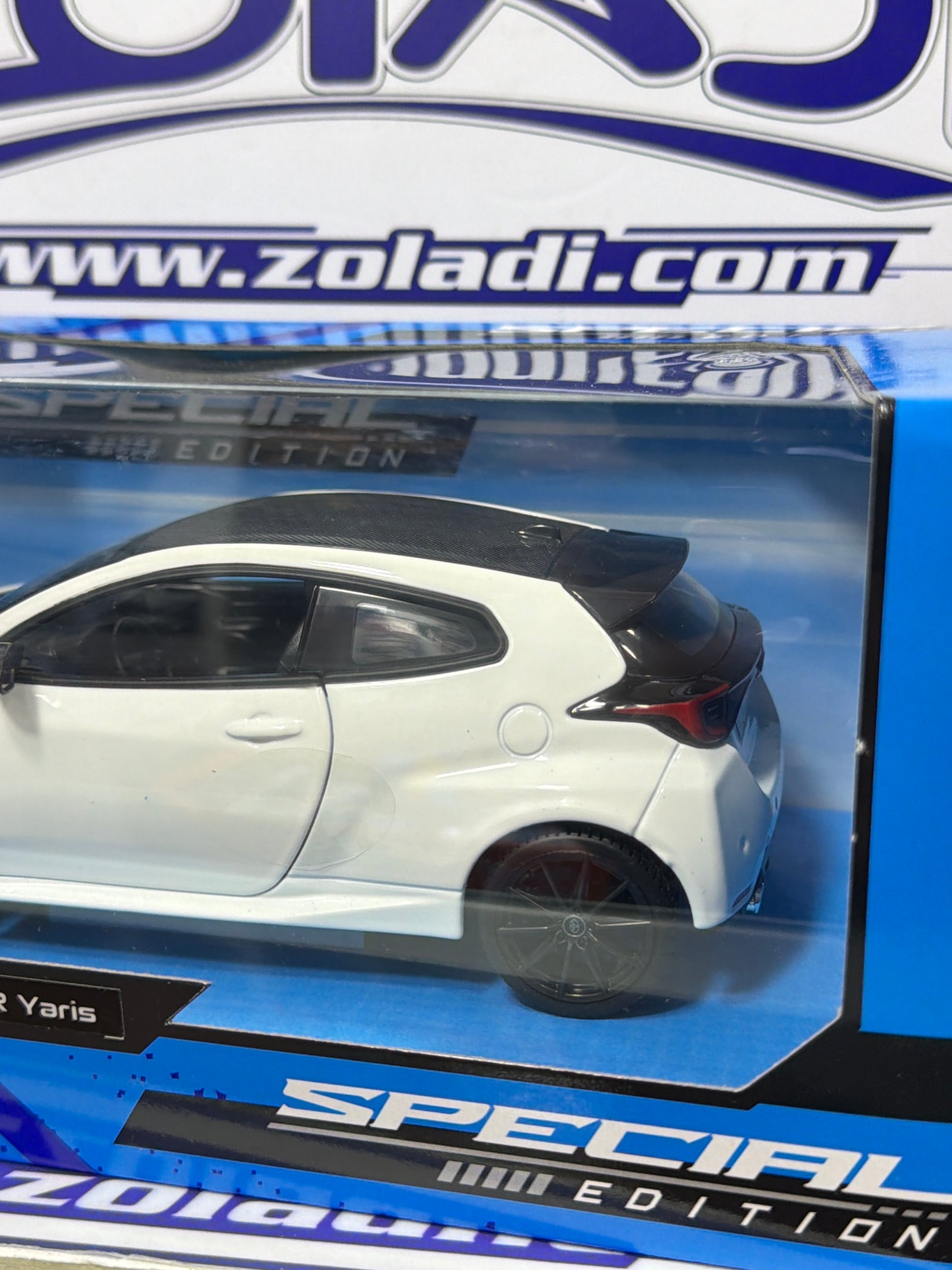 32909 2021 TOYOTA GR YARIS 1/24