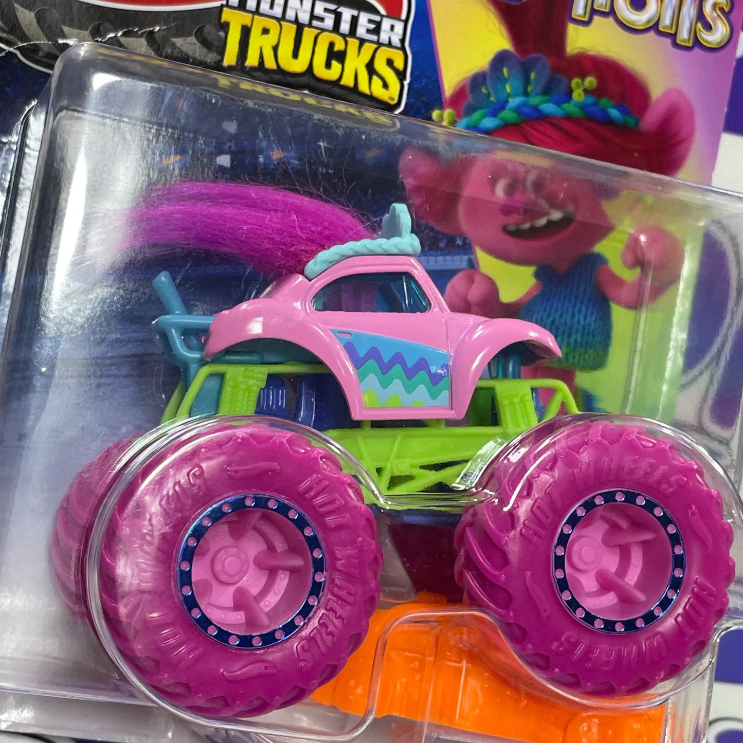 JDP86 POPPY MONSTER TRUCKS