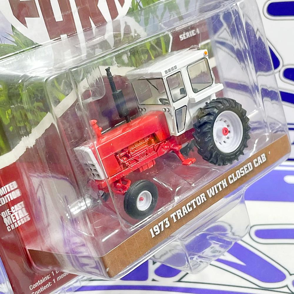 48040 1973 TRACTOR WITH CLOSED CAB