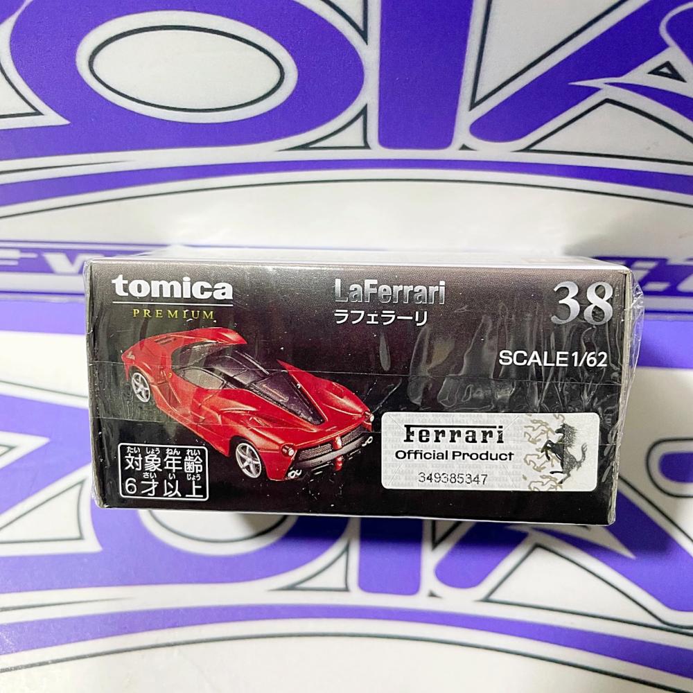 38 TOMICA  LA FERRARI PREMIUM