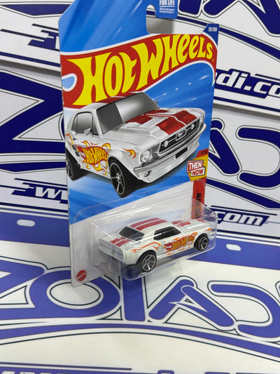 HYY62  67 FORD MUSTANG COUPE