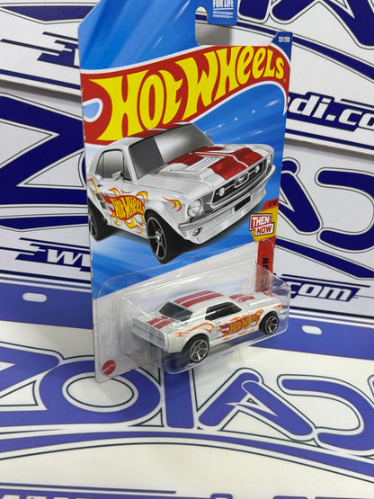 HYY62  67 FORD MUSTANG COUPE