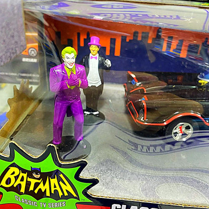 33737 CLASSIC TV SERIES BATMAN ,ROBIN , THE PENGUIN , THE JOKER Y BATMOBILE