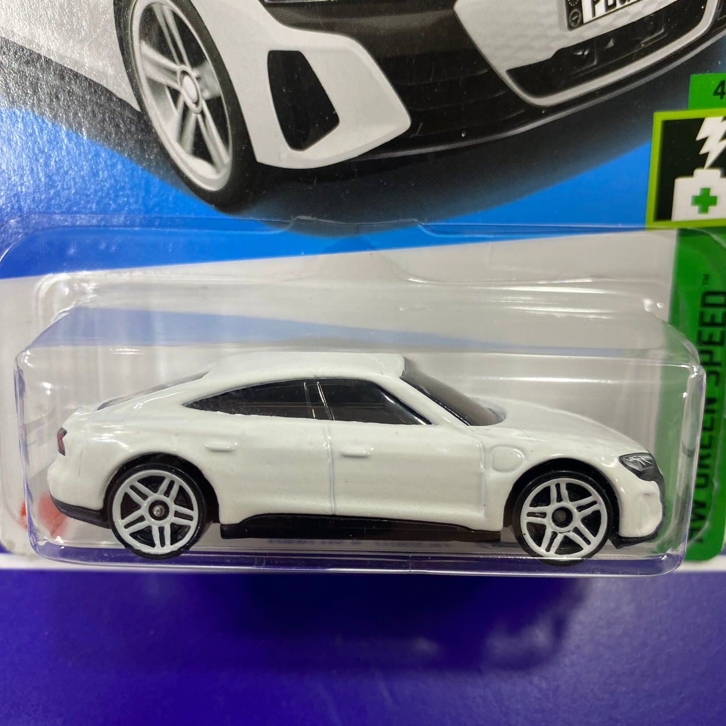 HTB81 AUDI RS E TRON