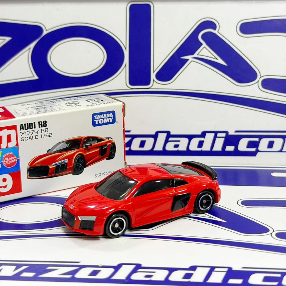 39 AUDI R8 TAKARA TOMY