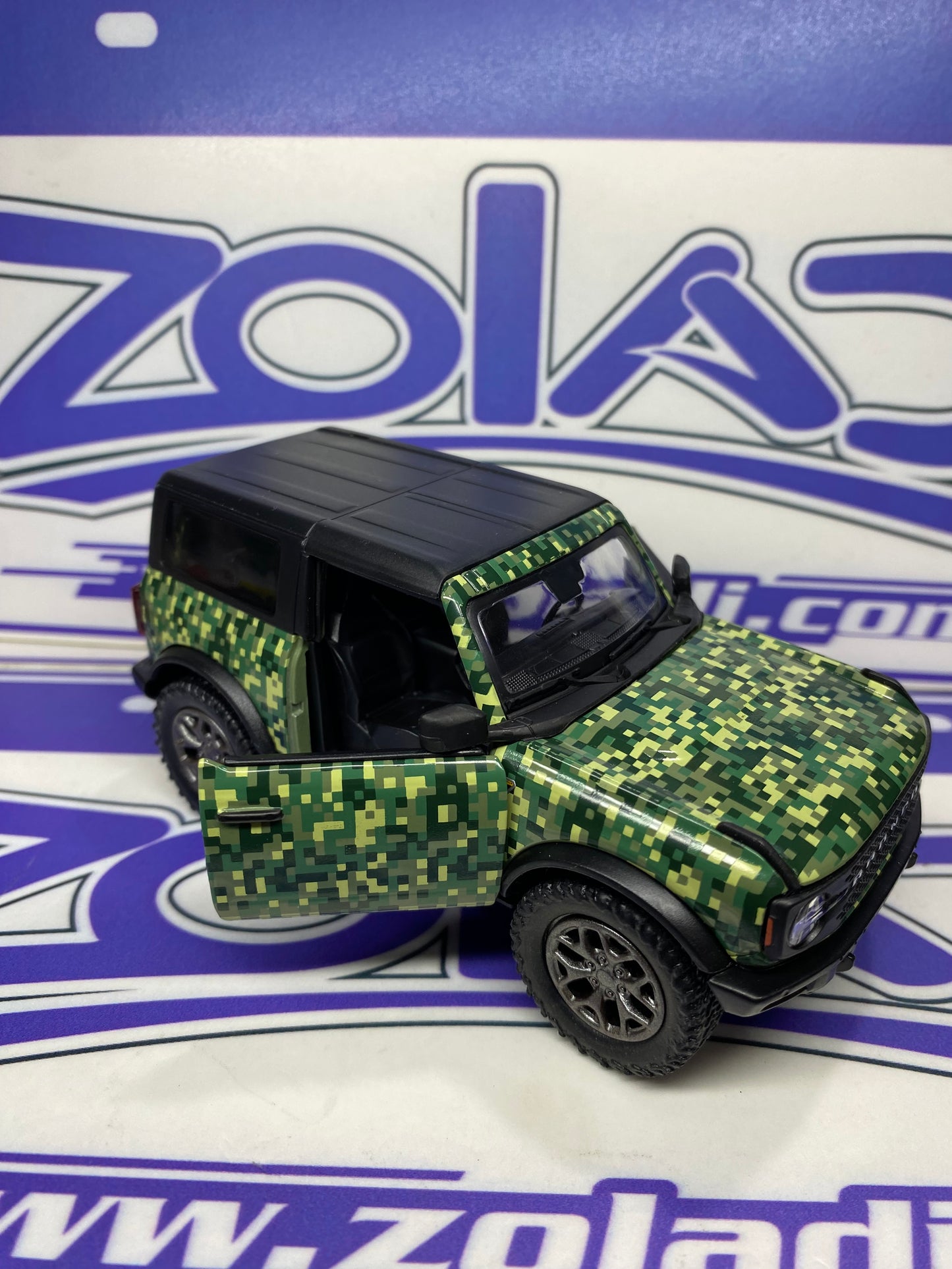 SU 2022 FORD  BRONCO 1/34