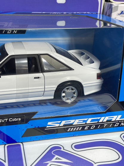 32906 1/24 1993 FORD MUSTANG SVT COBRA