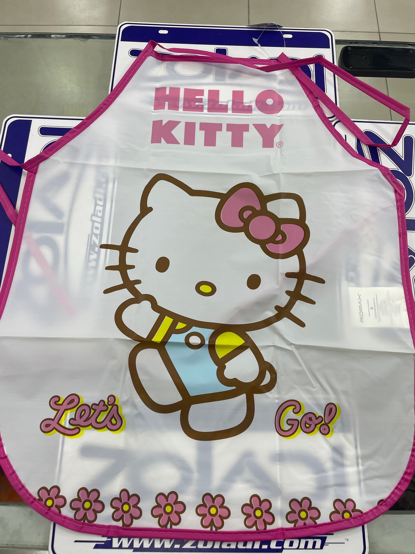 MANDIL HELLO KITTY