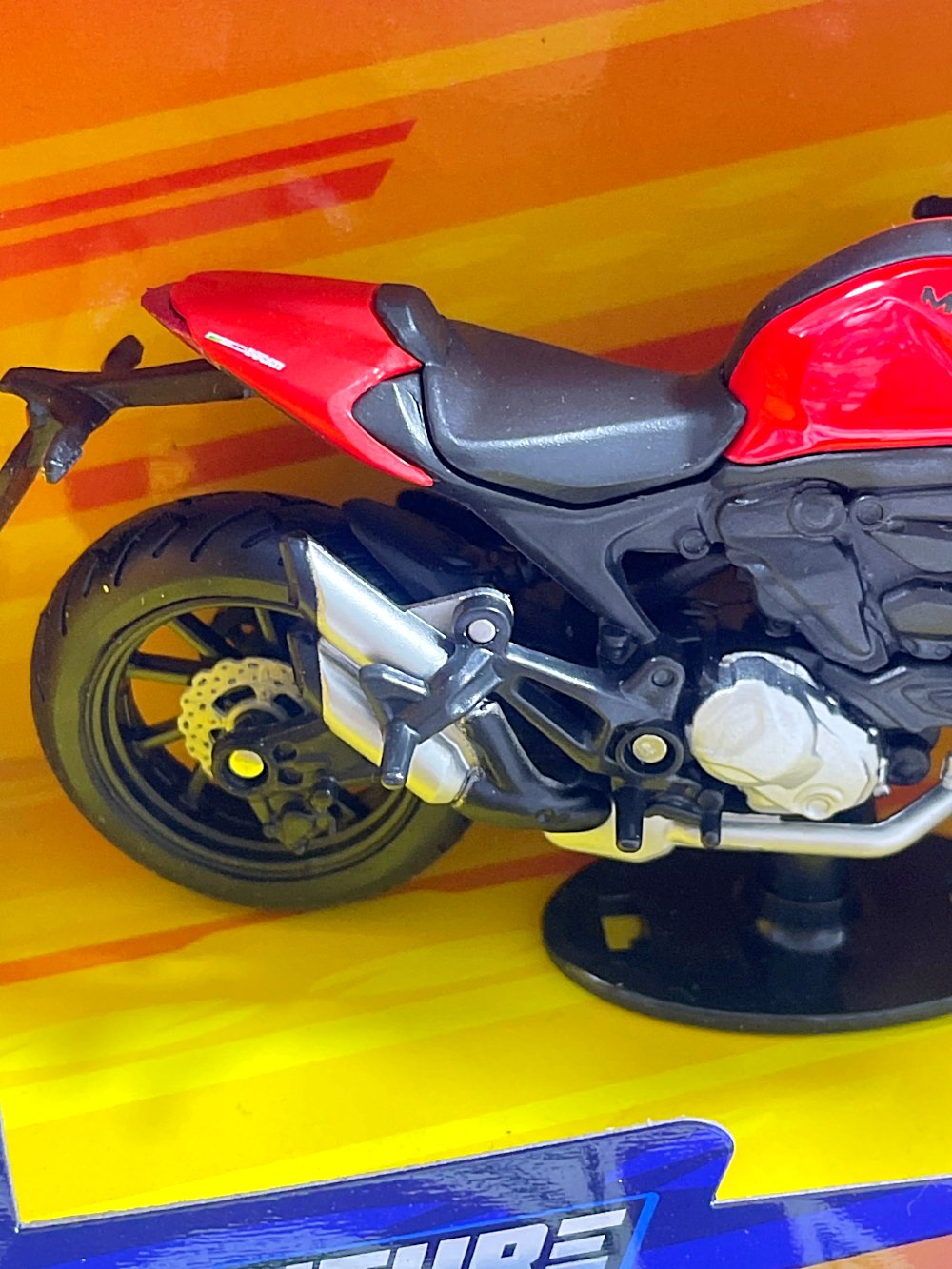 31300 1/18 ADVENTURE FORCE  DUCATI MONSTER