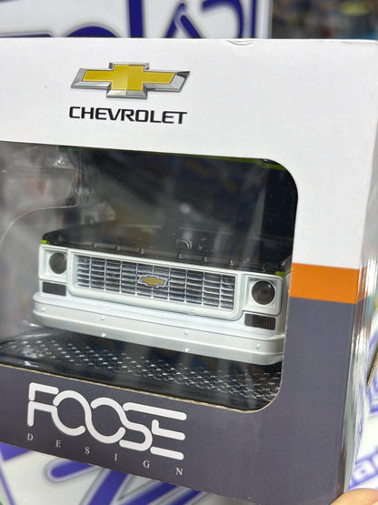 40300 CHEVROLET CHEYENNE SUPER 10 1/24 M2