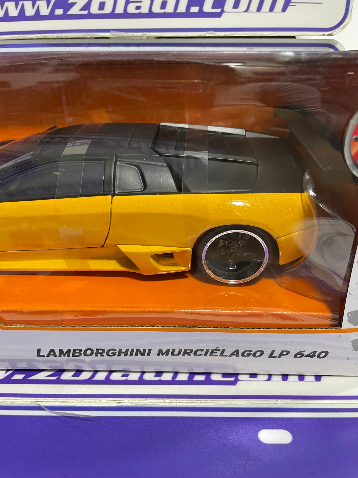 34028 1/24  LAMBORGHINI MURCIÉLAGO LP640