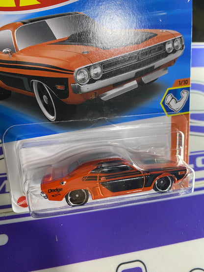 HYY79 71 DODGE CHALLENGER