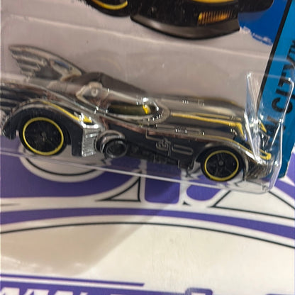 CFJ50 Batmobile Hot Wheels